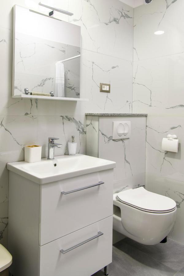 Apartment Delalle Split Bagian luar foto