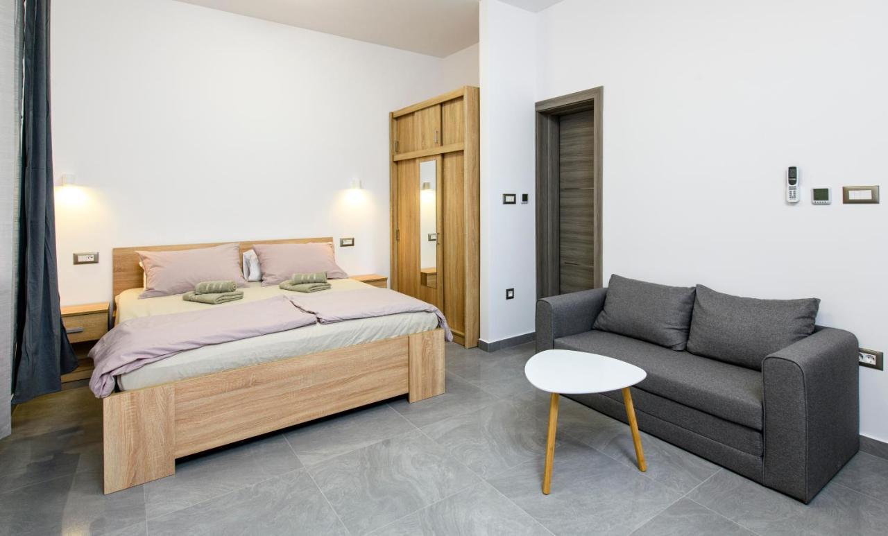 Apartment Delalle Split Bagian luar foto