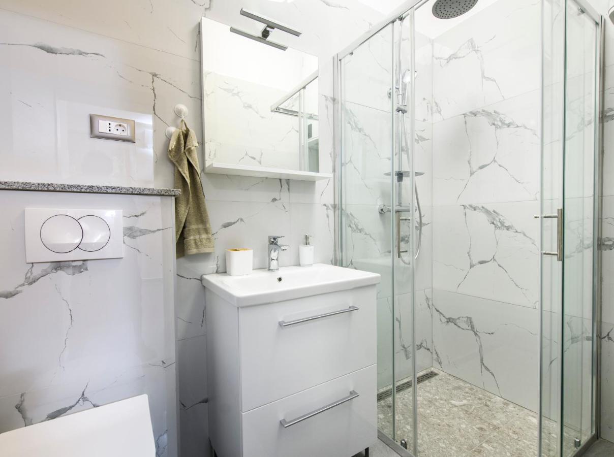 Apartment Delalle Split Bagian luar foto